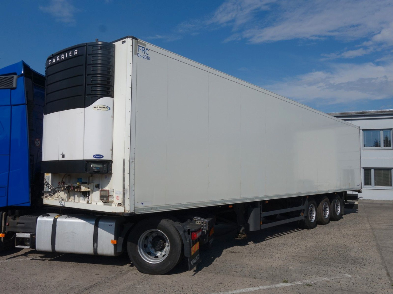 Schmitz Cargobull SKO 24/L mir Carrier 1300, 2 Kammern - Полуприцеп-рефрижератор: фото 1 Schmitz Cargobull SKO 24/L mir Carrier 1300, 2 Kammern - Полуприцеп-рефрижератор: фото 1