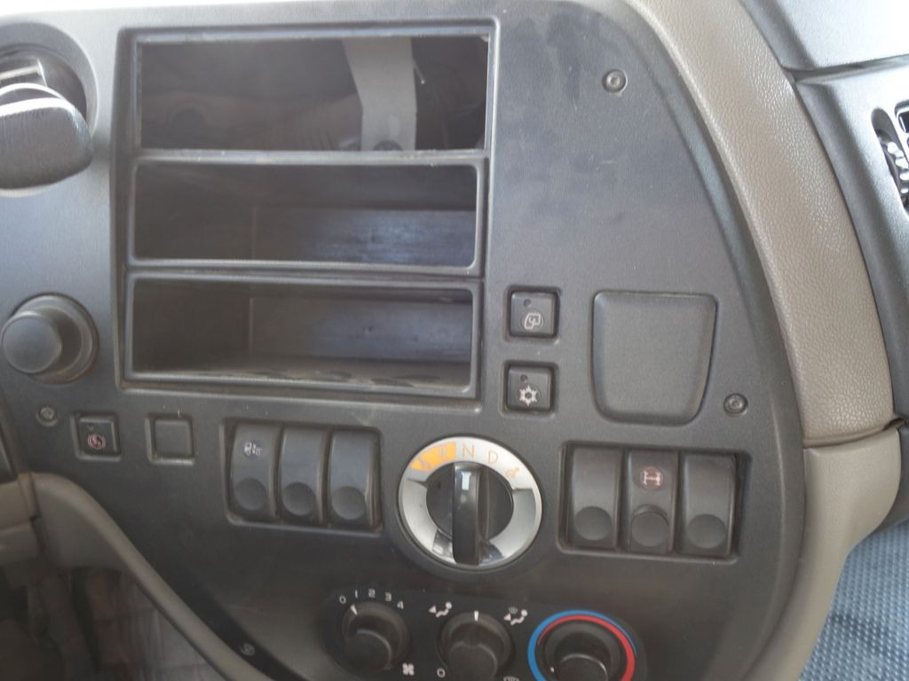 Тягач DAF XF 460 SC Standard  Hydraulik: фото 16