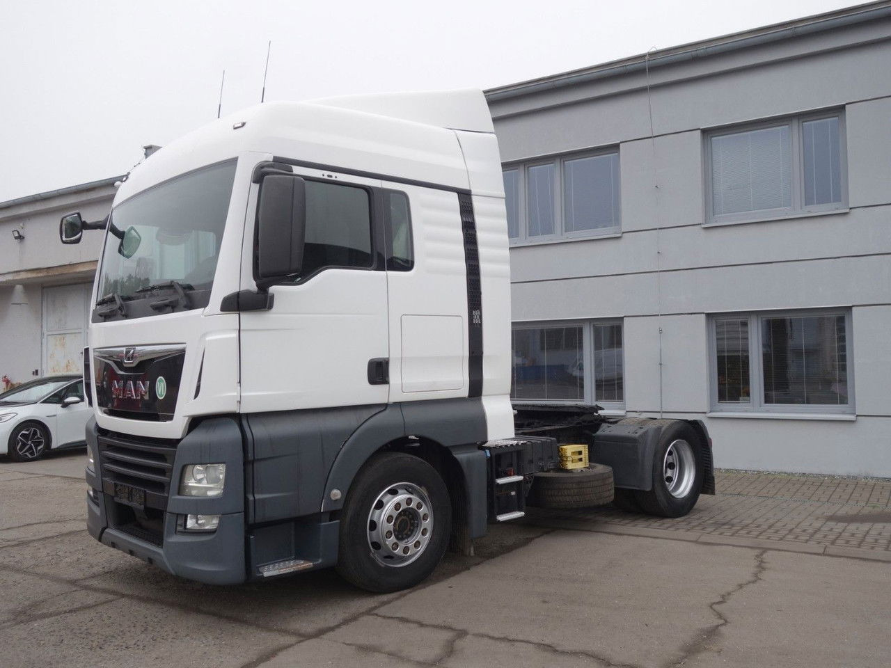 MAN TGX 18.460 Standard - Тягач: фото 1 MAN TGX 18.460 Standard - Тягач: фото 1