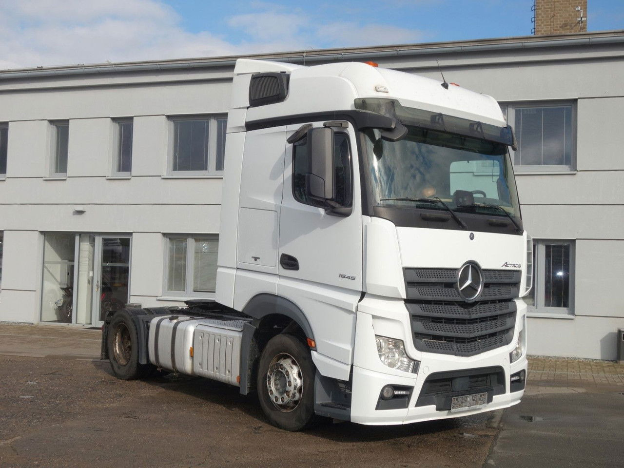 Mercedes-Benz Actros 1845 LS SD, Giga Space - Тягач: фото 2 Mercedes-Benz Actros 1845 LS SD, Giga Space - Тягач: фото 2