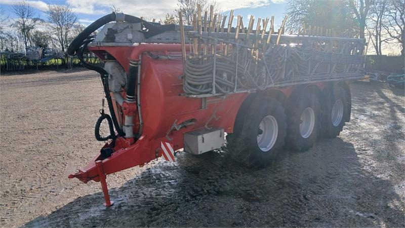 AP GV28 X-Line - Цистерна для жидкого навоза: фото 4 AP GV28 X-Line - Цистерна для жидкого навоза: фото 4