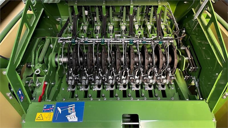 Пресс-подборщик тюковый Krone Big Pack 1290 HDP II XC: фото 16