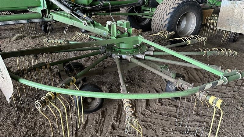 Krone Swadro 2000 TC  - Сеноворошилка: фото 3 Krone Swadro 2000 TC  - Сеноворошилка: фото 3