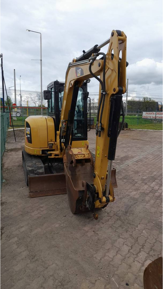 CAT 305E2CR - Гусеничный экскаватор: фото 2 CAT 305E2CR - Гусеничный экскаватор: фото 2