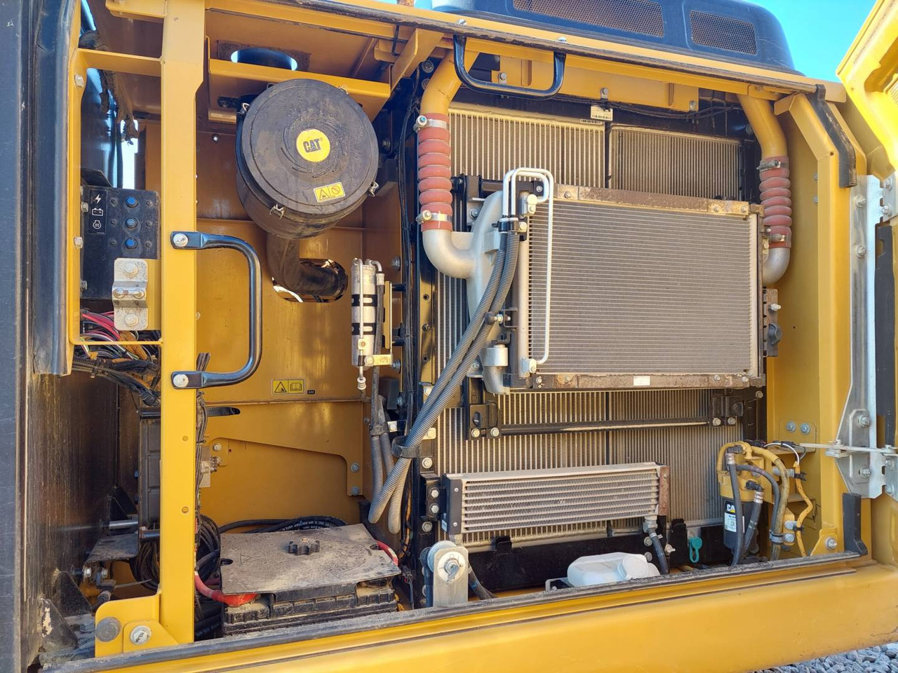 Гусеничный экскаватор CAT 320EL: фото 8