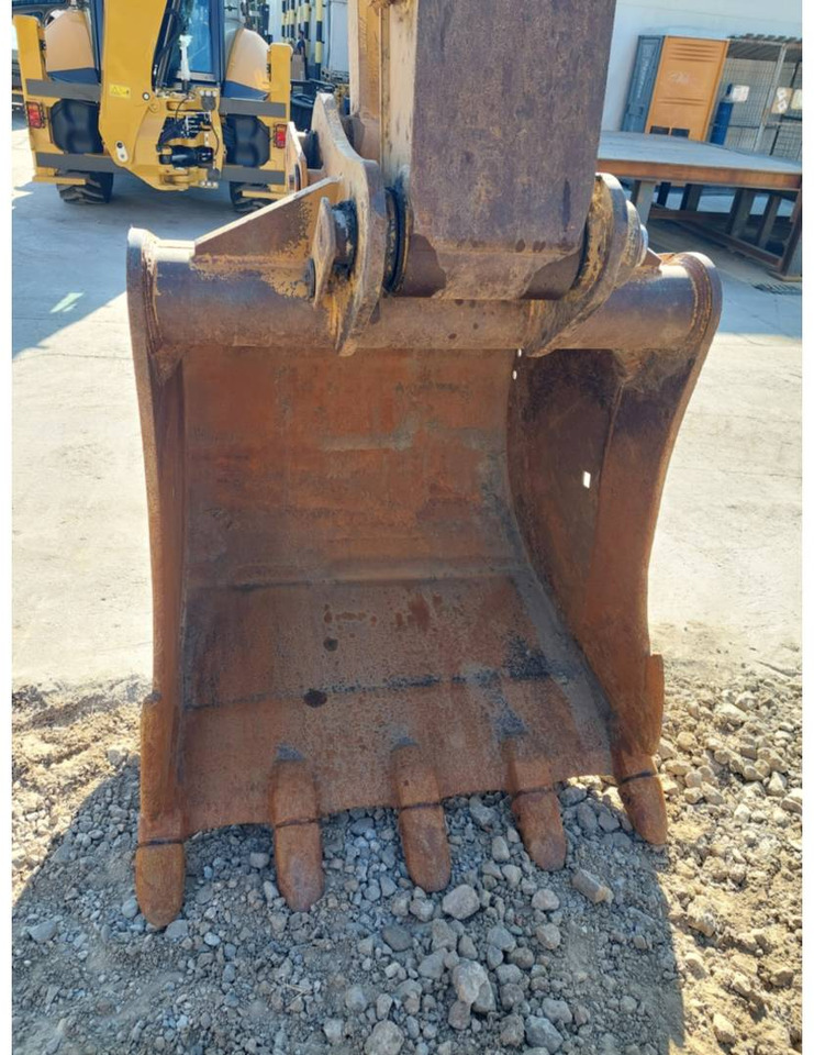 Гусеничный экскаватор CAT 320EL: фото 13