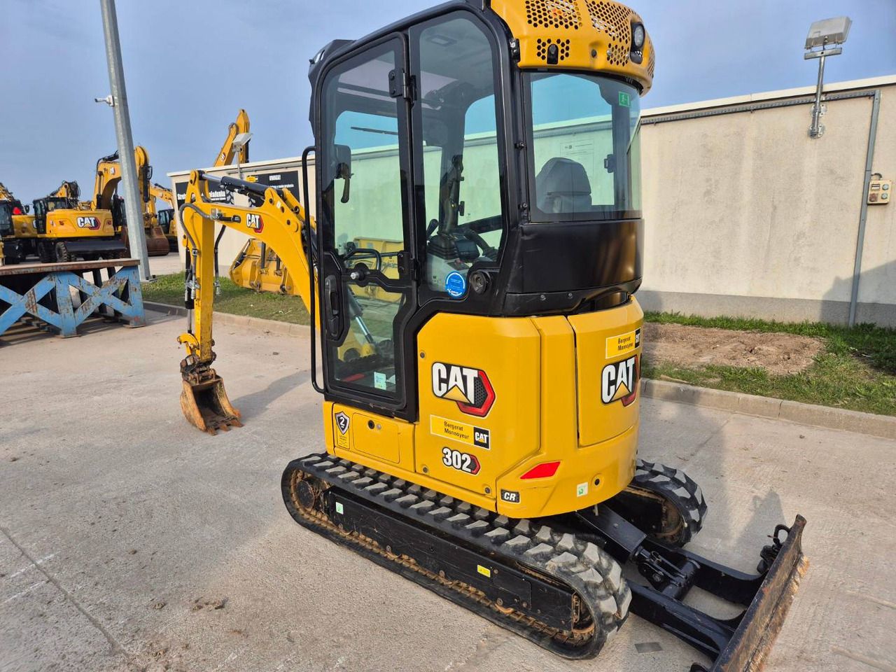 CAT 302CR - Гусеничный экскаватор: фото 4 CAT 302CR - Гусеничный экскаватор: фото 4