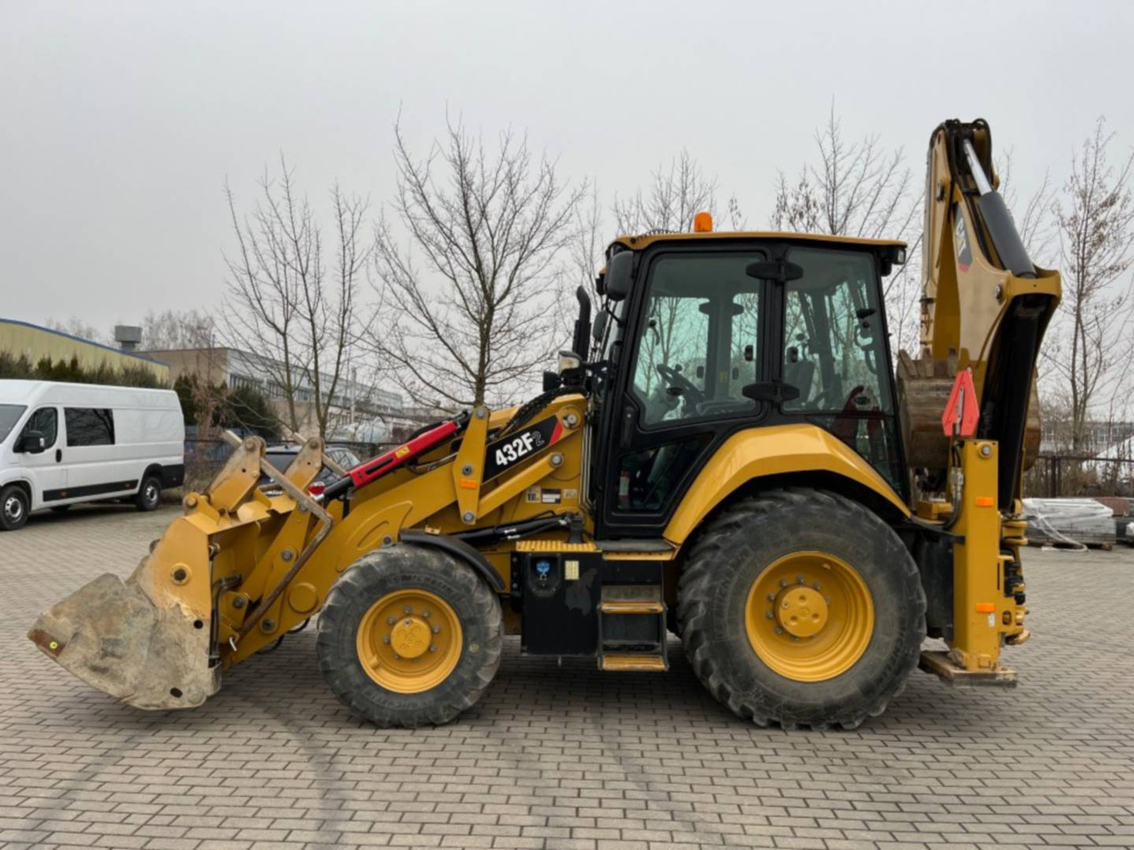 CAT 432F2 - Экскаватор-погрузчик: фото 5 CAT 432F2 - Экскаватор-погрузчик: фото 5