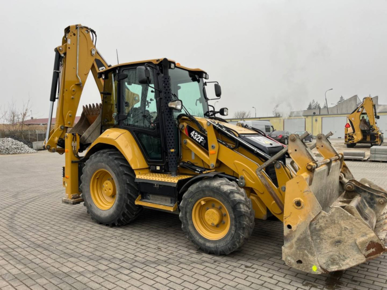 CAT 432F2 - Экскаватор-погрузчик: фото 2 CAT 432F2 - Экскаватор-погрузчик: фото 2