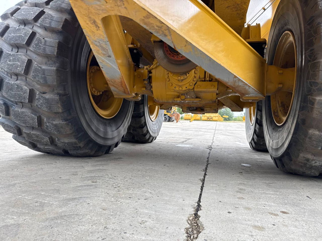 Сочленённый самосвал CAT 730: фото 21