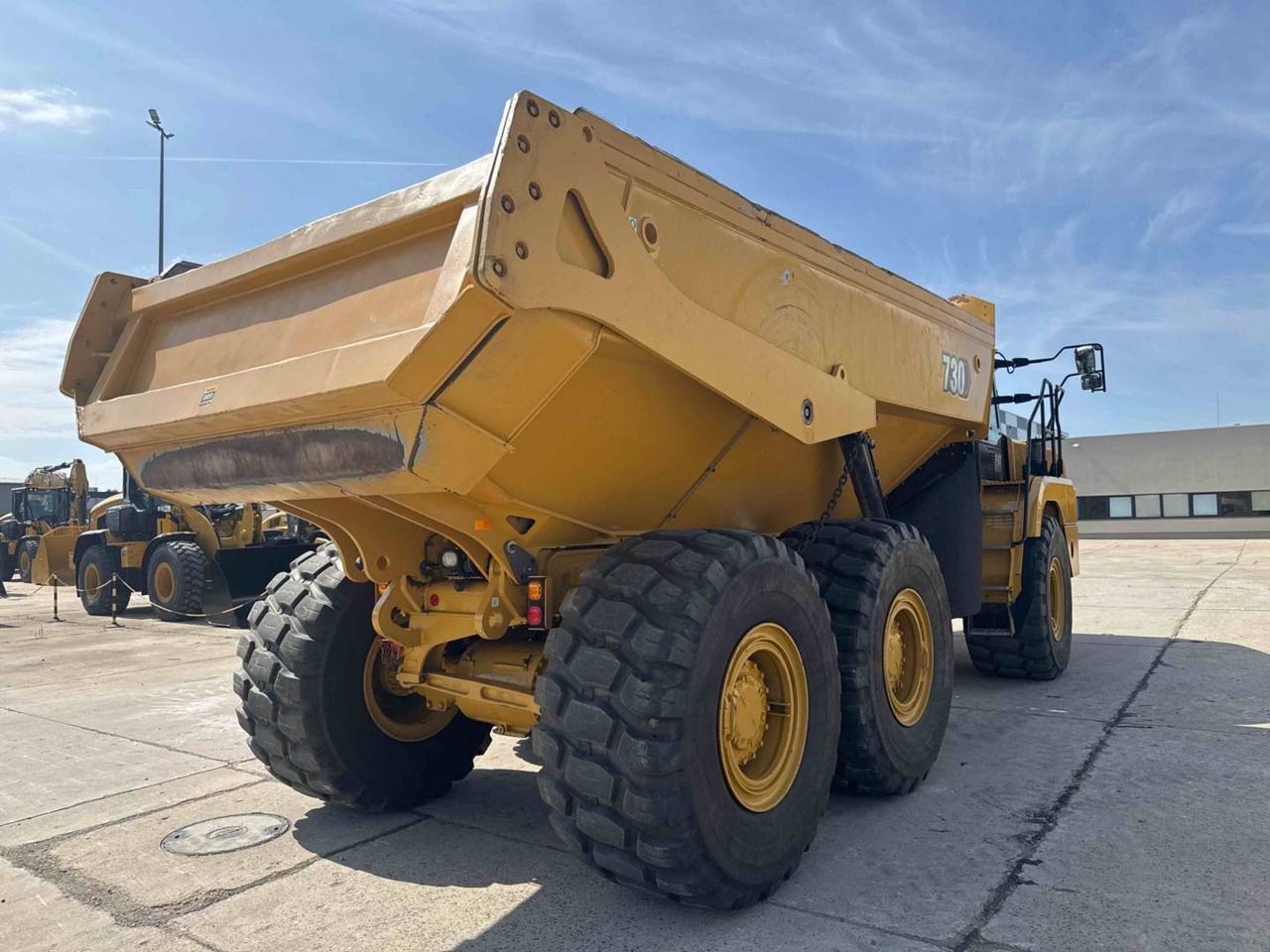 CAT 730 - Сочленённый самосвал: фото 3 CAT 730 - Сочленённый самосвал: фото 3