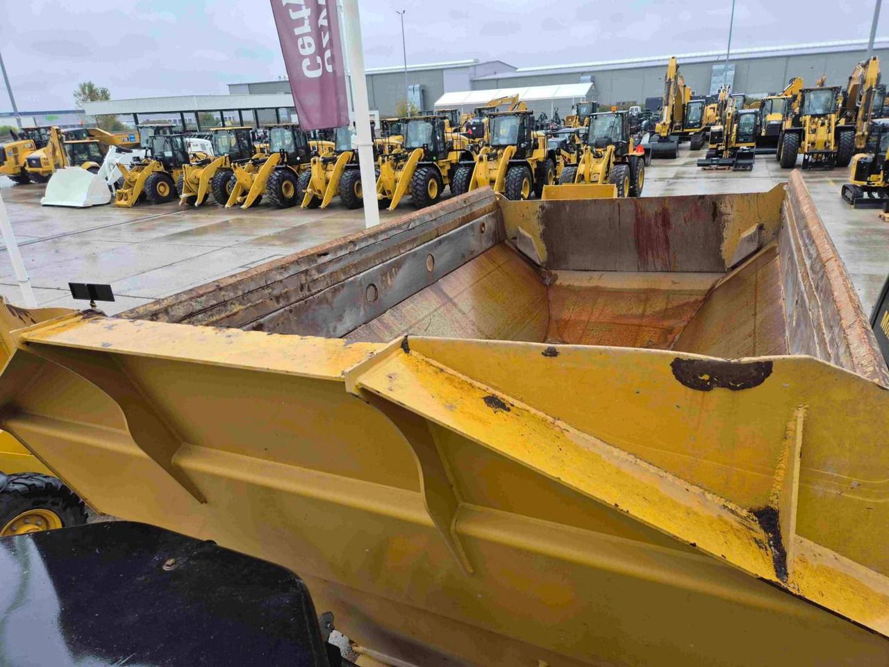 Сочленённый самосвал CAT 730: фото 18 Сочленённый самосвал CAT 730: фото 18