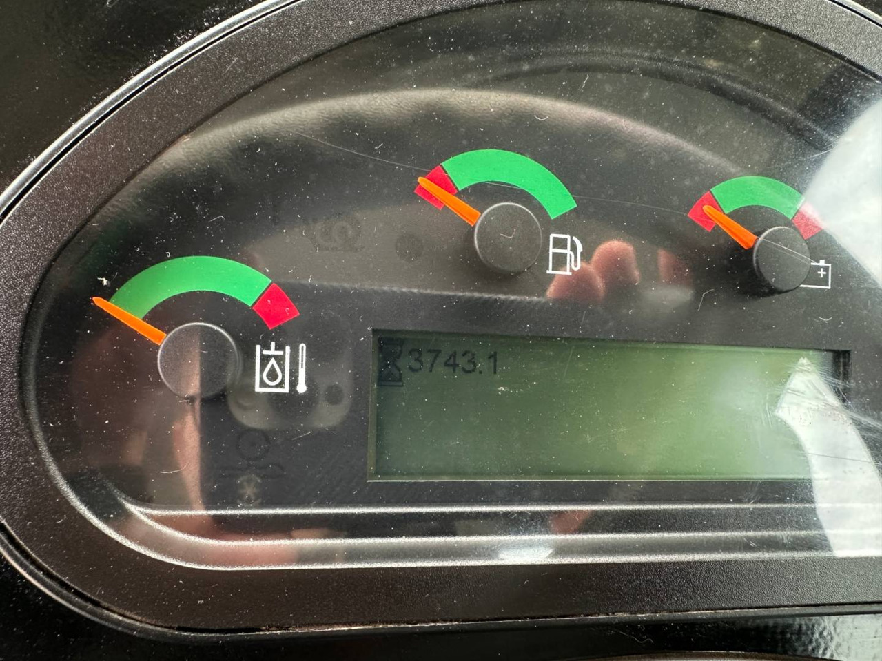 CAT 908M - Колёсный погрузчик: фото 5 CAT 908M - Колёсный погрузчик: фото 5