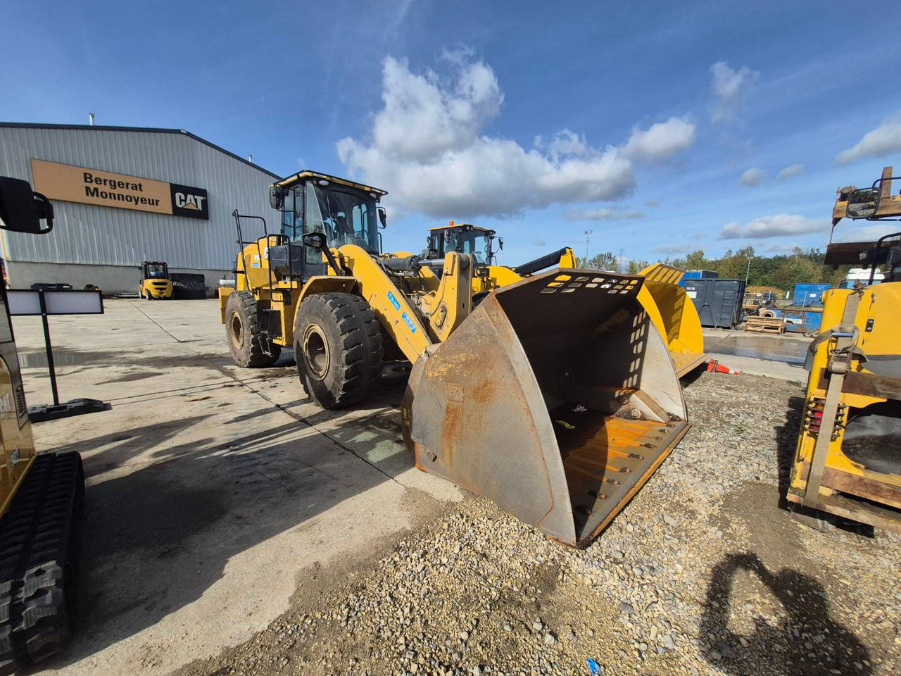 CAT 950 - Колёсный погрузчик: фото 2 CAT 950 - Колёсный погрузчик: фото 2