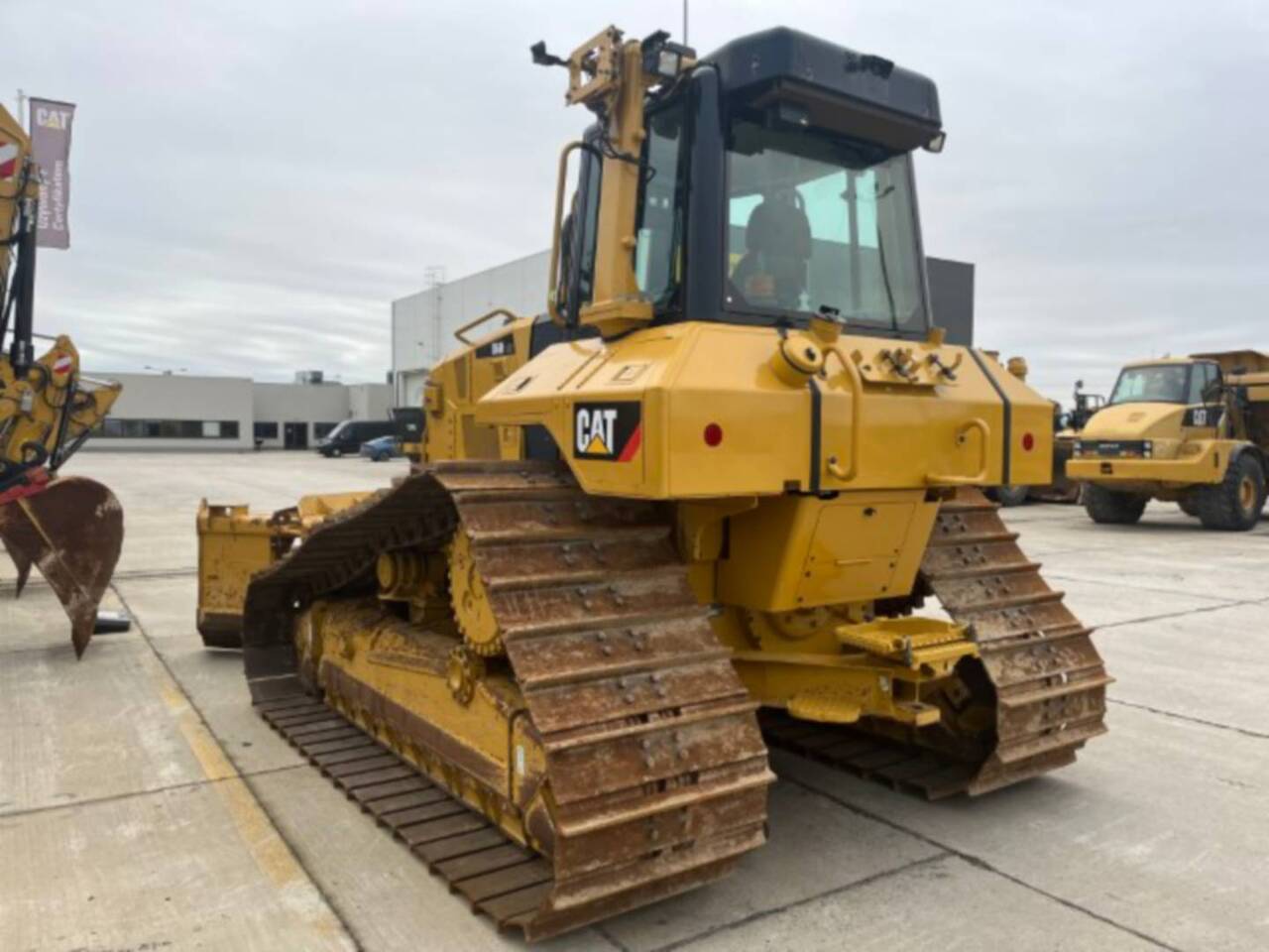 CAT D6NLGP - Бульдозер: фото 4 CAT D6NLGP - Бульдозер: фото 4