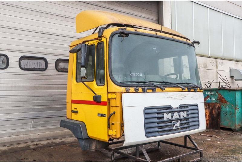 MAN F92L12 M2000 - Кабина и интерьер для Грузовиков: фото 3 MAN F92L12 M2000 - Кабина и интерьер для Грузовиков: фото 3