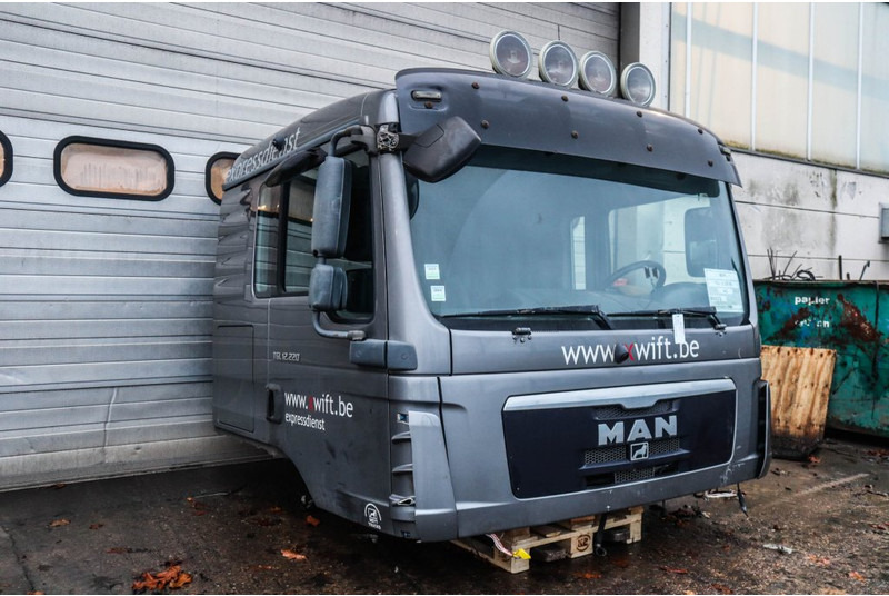 MAN F99L34 TGL - Кабина и интерьер для Грузовиков: фото 3 MAN F99L34 TGL - Кабина и интерьер для Грузовиков: фото 3