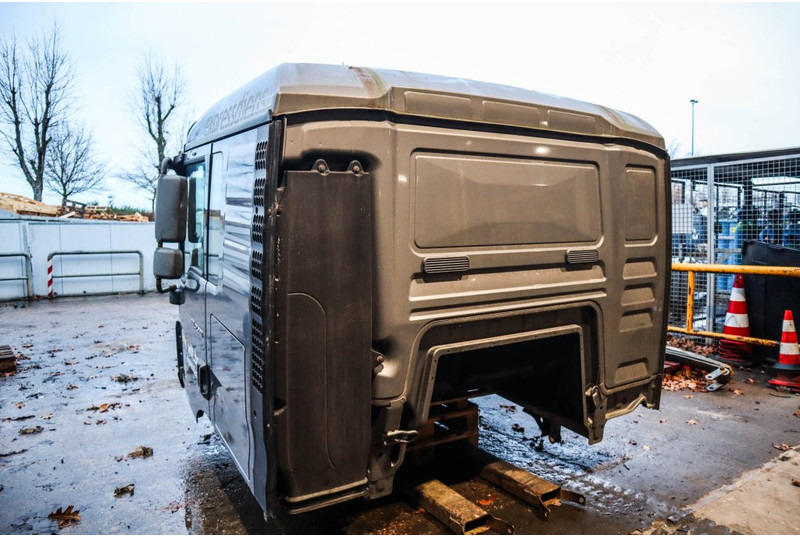 MAN F99L34 TGL - Кабина и интерьер для Грузовиков: фото 4 MAN F99L34 TGL - Кабина и интерьер для Грузовиков: фото 4