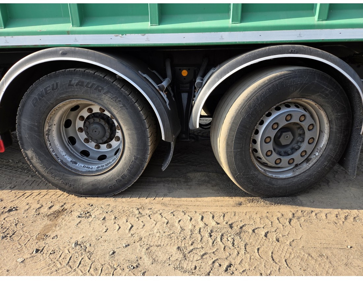 Самосвал, Автоманипулятор IVECO STRALIS 420 6X2 TIPPER CRANE KESLA 17 TON 2 EXT STEERING REAR AXLE: фото 10 Самосвал, Автоманипулятор IVECO STRALIS 420 6X2 TIPPER CRANE KESLA 17 TON 2 EXT STEERING REAR AXLE: фото 10