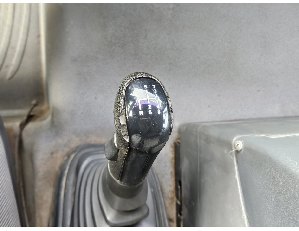 Самосвал MAN TGA 33.360 TIPPER 3 SIDE CRANE PALFINGER 16502 *REMOTE CONTROL: фото 15 Самосвал MAN TGA 33.360 TIPPER 3 SIDE CRANE PALFINGER 16502 *REMOTE CONTROL: фото 15