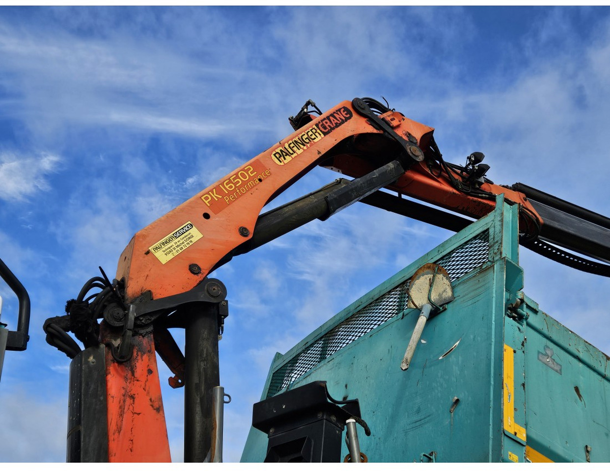 Самосвал MAN TGA 33.360 TIPPER 3 SIDE CRANE PALFINGER 16502 *REMOTE CONTROL: фото 9 Самосвал MAN TGA 33.360 TIPPER 3 SIDE CRANE PALFINGER 16502 *REMOTE CONTROL: фото 9