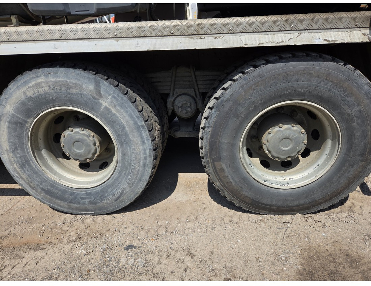 MAN TGS 35.400 8X4 Concrete Mixer Stetter Steelsuspension - Автобетоносмеситель: фото 5 MAN TGS 35.400 8X4 Concrete Mixer Stetter Steelsuspension - Автобетоносмеситель: фото 5