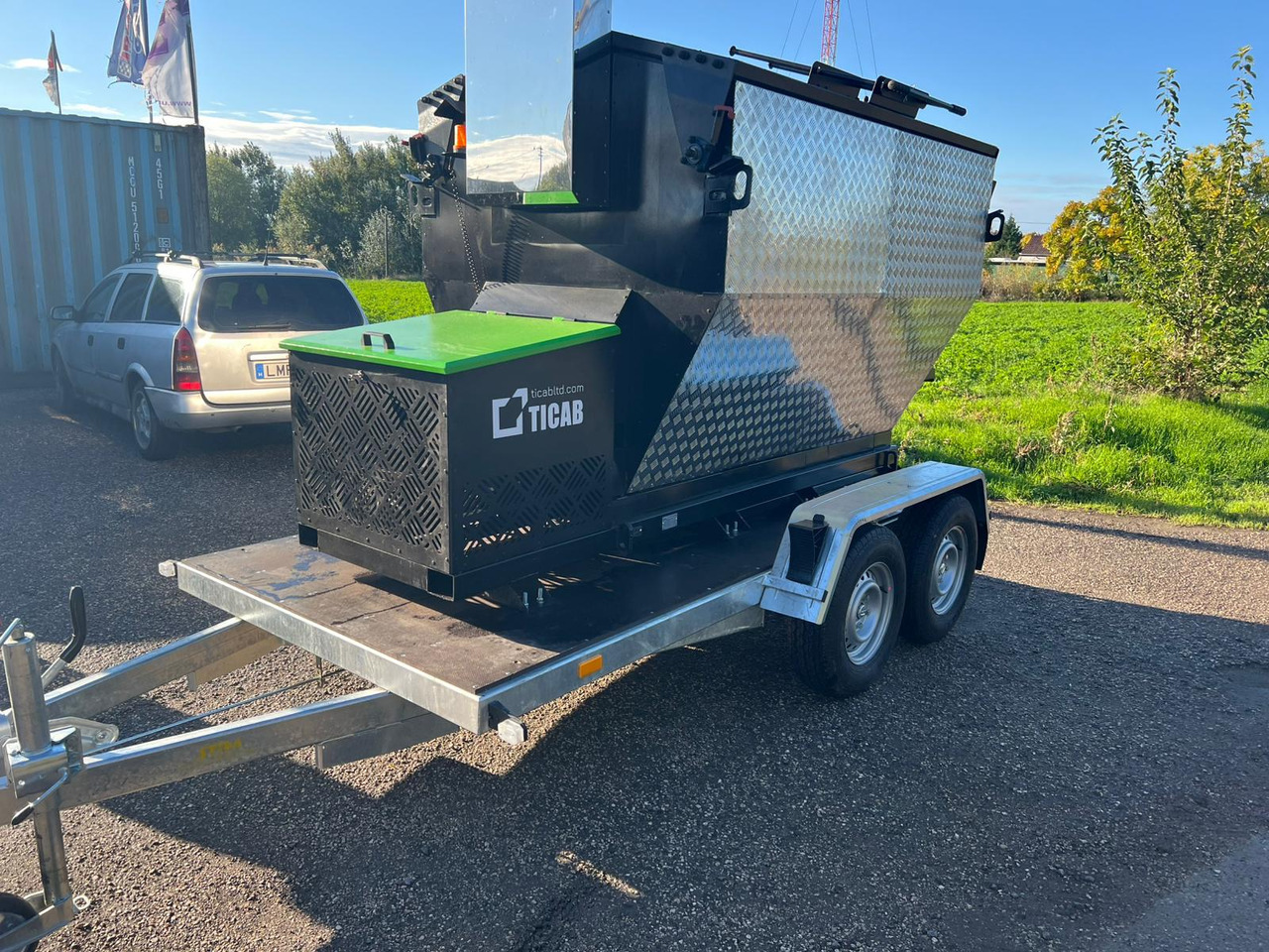 TICAB Asphalt Hot Box from the Manufacturer for 2,8 t, termiskais bunkurs asfaltam HB-2 - Асфальтоукладочная техника: фото 4 TICAB Asphalt Hot Box from the Manufacturer for 2,8 t, termiskais bunkurs asfaltam HB-2 - Асфальтоукладочная техника: фото 4