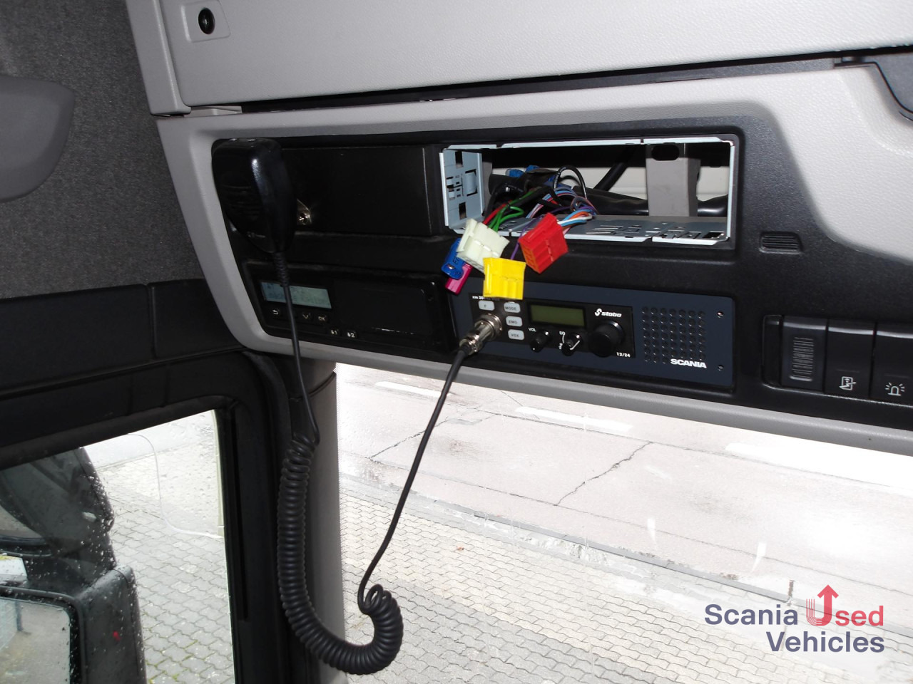 SCANIA R 450 - 6x2*4 - HIAB ABROLLKIPPER - HIGHLINE - SCR - Крюковой мультилифт: фото 3 SCANIA R 450 - 6x2*4 - HIAB ABROLLKIPPER - HIGHLINE - SCR - Крюковой мультилифт: фото 3