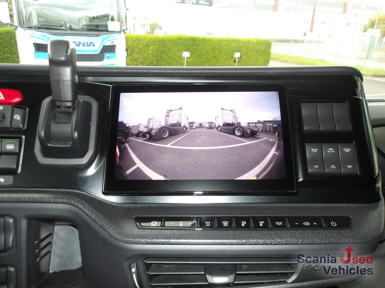 SCANIA R 460 EB - MEGA - HIGHLINE - 2x TANKs - ACC - Тягач: фото 3 SCANIA R 460 EB - MEGA - HIGHLINE - 2x TANKs - ACC - Тягач: фото 3