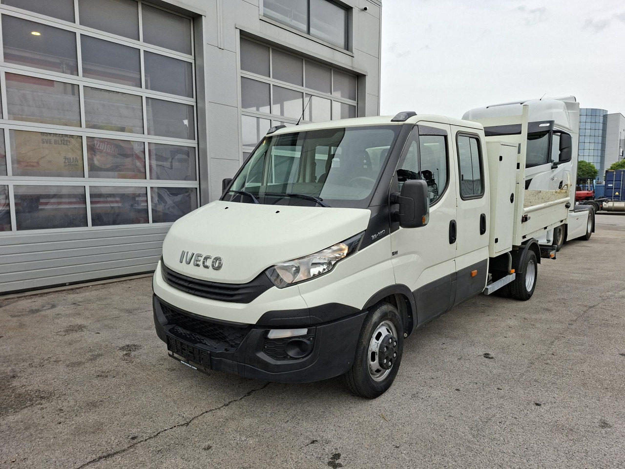 IVECO Daily 35C12D - Малотоннажный самосвал, Грузопассажирский фургон: фото 1 IVECO Daily 35C12D - Малотоннажный самосвал, Грузопассажирский фургон: фото 1