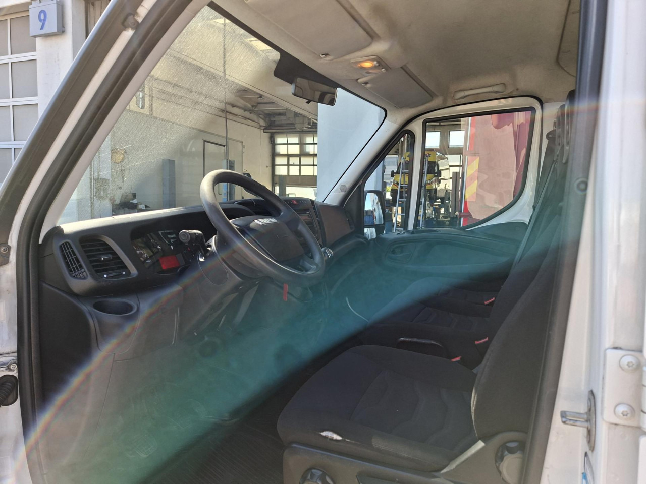 IVECO Daily 35S12 - Цельнометаллический фургон, Грузопассажирский фургон: фото 5 IVECO Daily 35S12 - Цельнометаллический фургон, Грузопассажирский фургон: фото 5