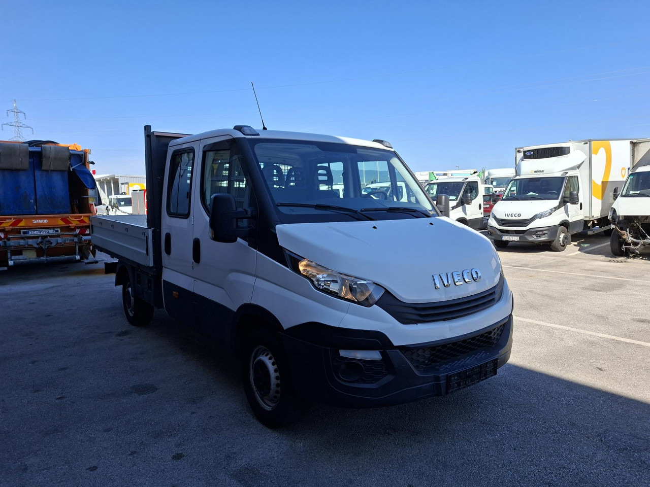 IVECO Daily 35S12 - Цельнометаллический фургон, Грузопассажирский фургон: фото 2 IVECO Daily 35S12 - Цельнометаллический фургон, Грузопассажирский фургон: фото 2