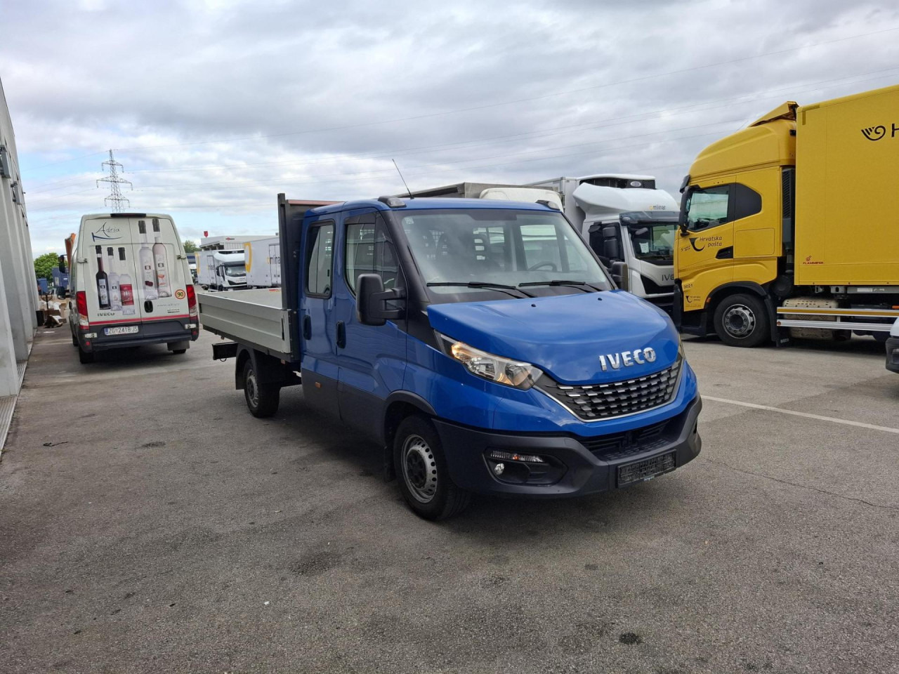 IVECO Daily 35S16A8 - Цельнометаллический фургон, Грузопассажирский фургон: фото 2 IVECO Daily 35S16A8 - Цельнометаллический фургон, Грузопассажирский фургон: фото 2