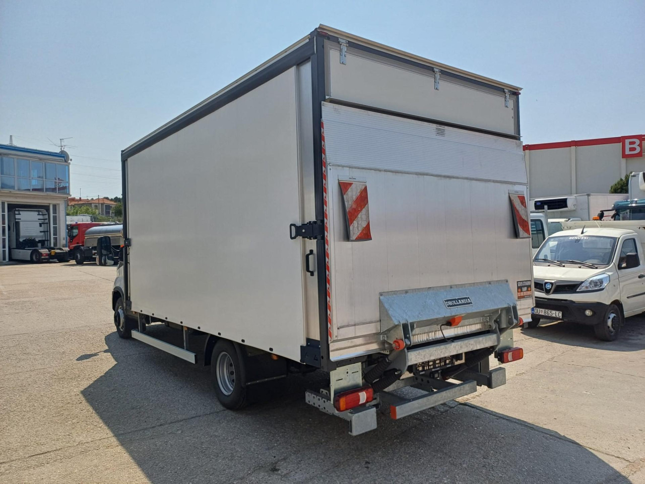 IVECO Daily 70C18H - Тентованный фургон: фото 5 IVECO Daily 70C18H - Тентованный фургон: фото 5