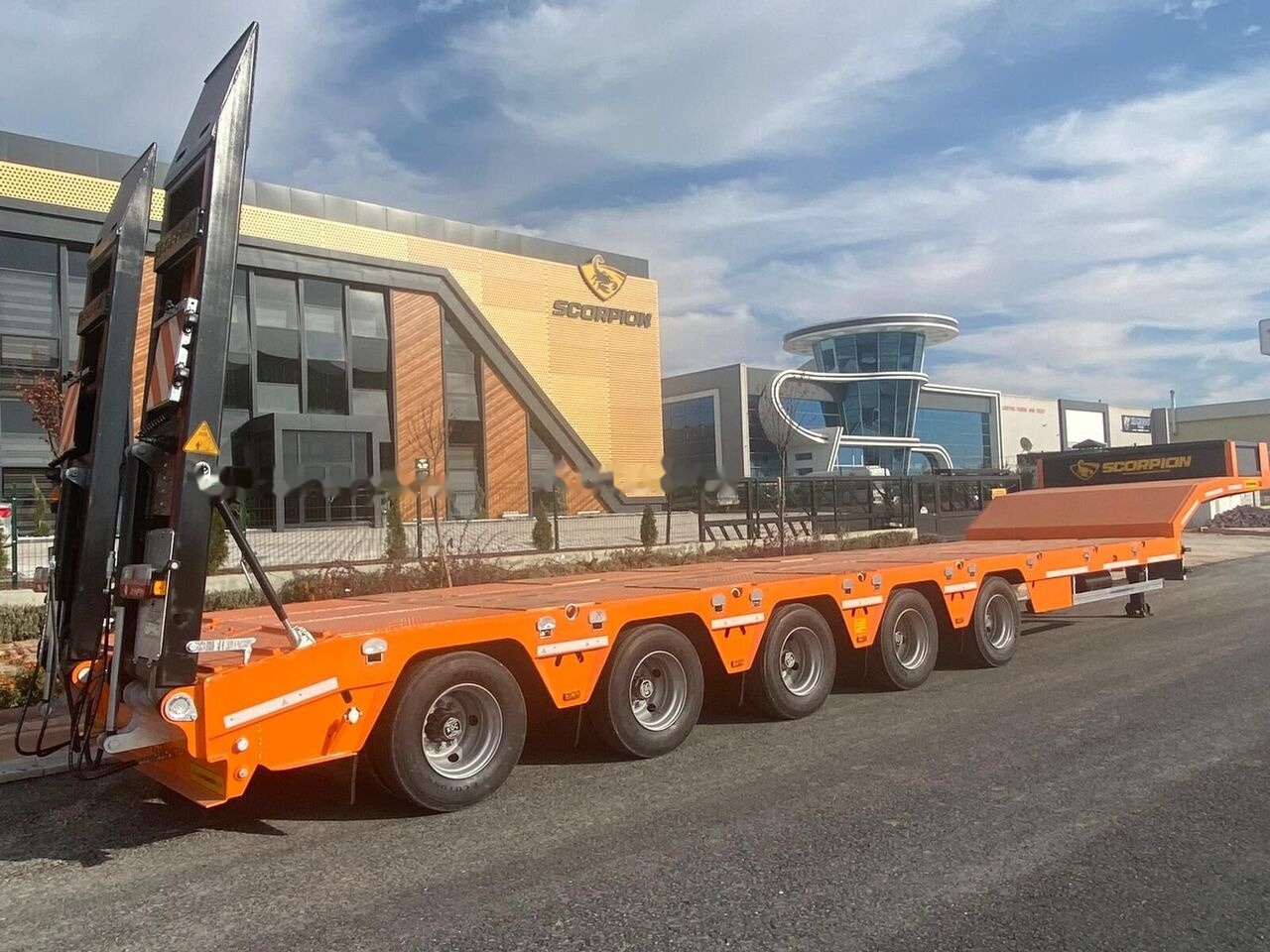 Scorpion Trailer SCORPION TRAILER NEW 5 AXLE LOWBED SEMI TRAILER (MANUFACTURER COMPANY) - Низкорамный полуприцеп: фото 1 Scorpion Trailer SCORPION TRAILER NEW 5 AXLE LOWBED SEMI TRAILER (MANUFACTURER COMPANY) - Низкорамный полуприцеп: фото 1