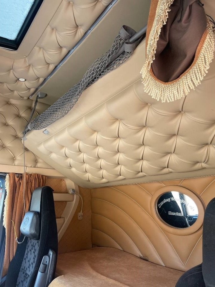 Scania R-serie Nextgen Knappstoppad inredning CR20 Hög - Кабина для Грузовиков: фото 2 Scania R-serie Nextgen Knappstoppad inredning CR20 Hög - Кабина для Грузовиков: фото 2