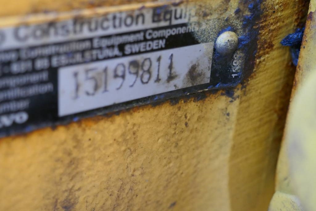 Volvo L 250 G, Framaxel voe15199811 - Ось и запчасти для Строительной техники: фото 3 Volvo L 250 G, Framaxel voe15199811 - Ось и запчасти для Строительной техники: фото 3