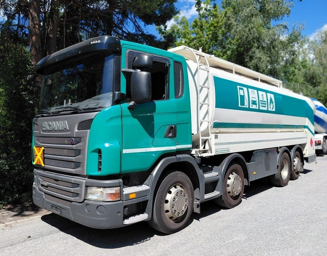 Scania G440 8x2, E5, Schwingenschloegel, 2 Kammern, ADR - Грузовик-цистерна: фото 2 Scania G440 8x2, E5, Schwingenschloegel, 2 Kammern, ADR - Грузовик-цистерна: фото 2
