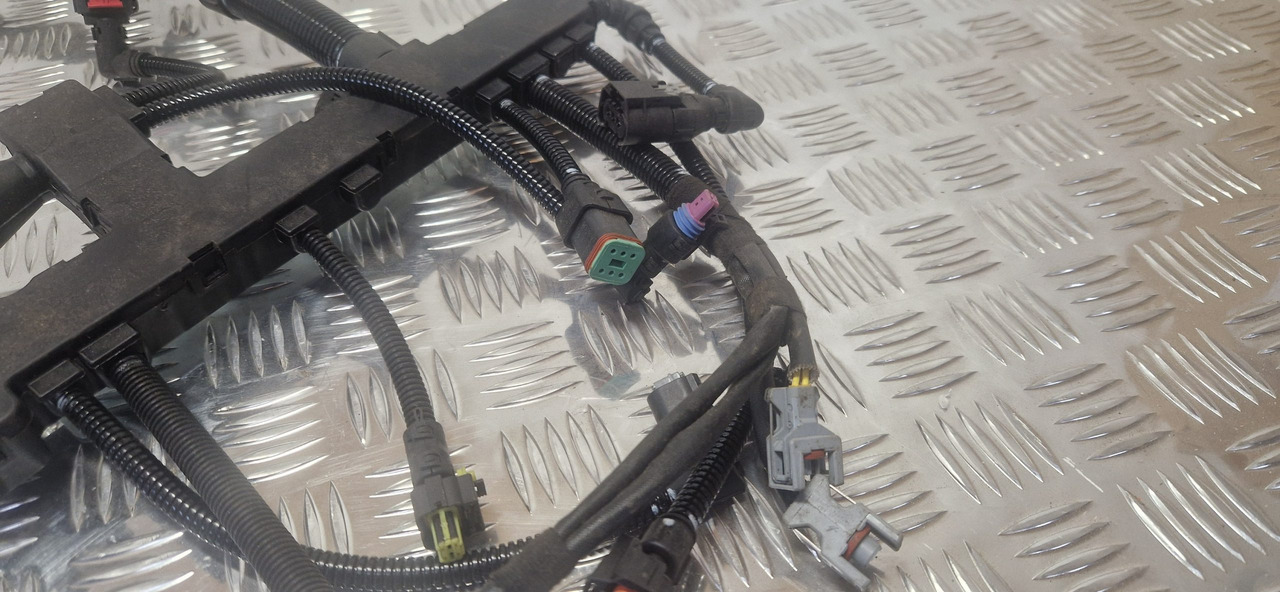 Engine Harness JCB 320/09953 T4 Final - Двигатель и запчасти для Строительной техники: фото 4 Engine Harness JCB 320/09953 T4 Final - Двигатель и запчасти для Строительной техники: фото 4