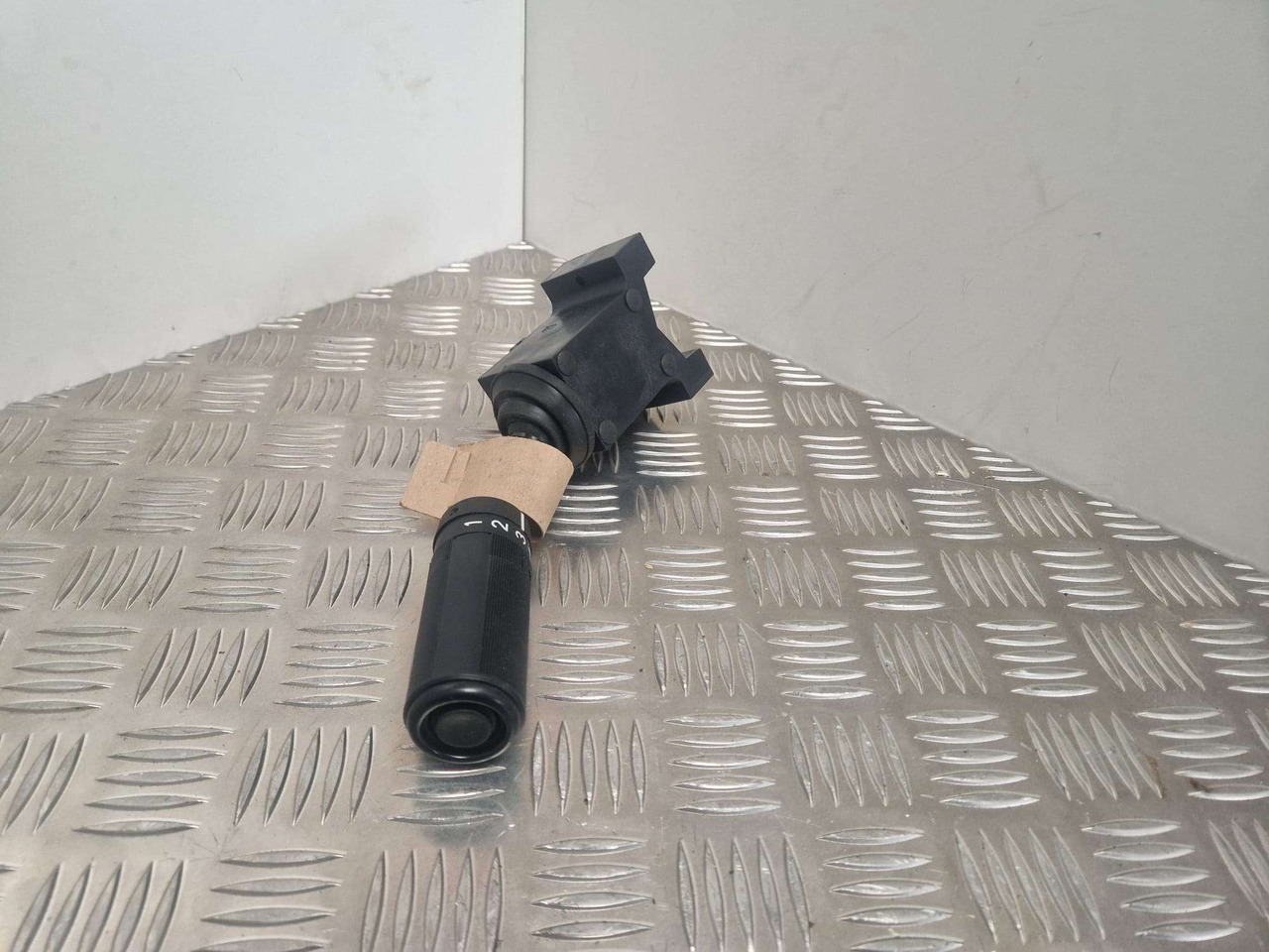 Thwaites forward reverse control T100036 - Двигатель и запчасти для Строительной техники: фото 2 Thwaites forward reverse control T100036 - Двигатель и запчасти для Строительной техники: фото 2