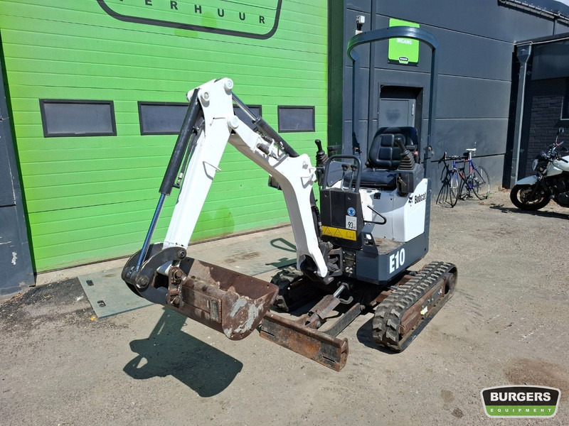 Bobcat E10 - Мини-экскаватор: фото 2 Bobcat E10 - Мини-экскаватор: фото 2