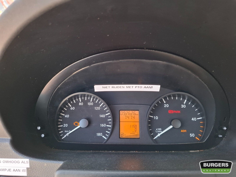 Грузовик с подъемником Mercedes-Benz Sprinter CMC PLA 210: фото 13