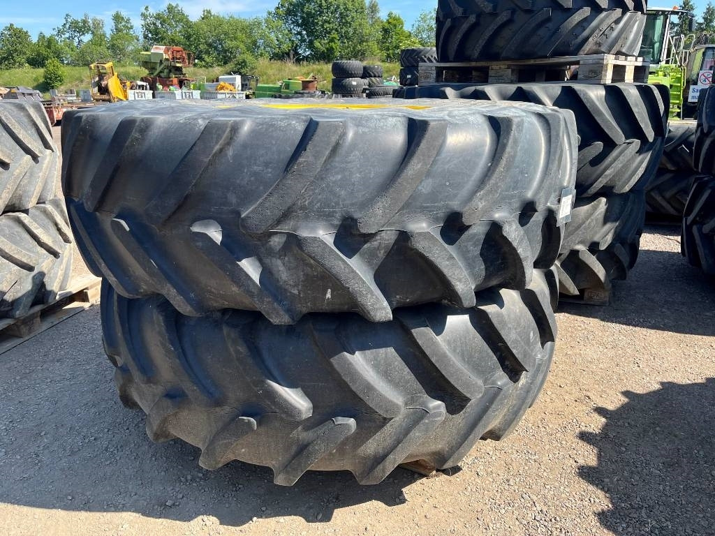 Firestone 520/85R38 till JD 6620 - Шина для Сельскохозяйственной техники: фото 1 Firestone 520/85R38 till JD 6620 - Шина для Сельскохозяйственной техники: фото 1