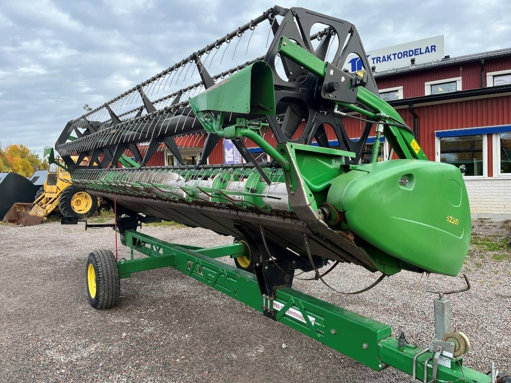 John Deere 622R Skärbord / Header 22 fot till JD T550 i - Навесное оборудование для комбайна: фото 2 John Deere 622R Skärbord / Header 22 fot till JD T550 i - Навесное оборудование для комбайна: фото 2