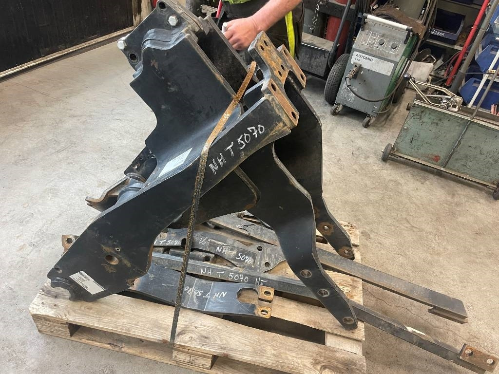 Lastarfäste Trima Quicke New Holland T5070 - Навесное оборудование для Погрузчиков: фото 1 Lastarfäste Trima Quicke New Holland T5070 - Навесное оборудование для Погрузчиков: фото 1