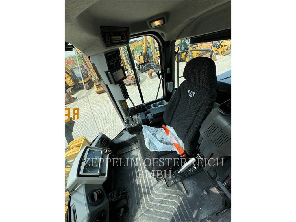 Колёсный погрузчик CAT 972 M XE: фото 12