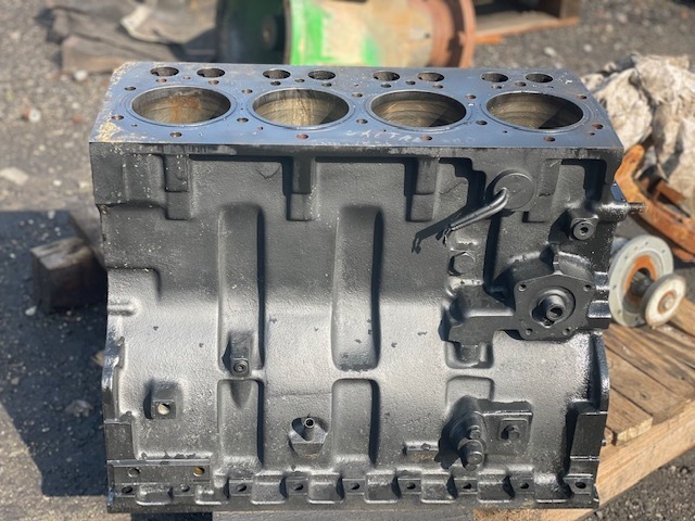 Blok Silnika Valmet Sisu 420 DR / 420 DSRE - Блок цилиндров для Сельскохозяйственной техники: фото 2 Blok Silnika Valmet Sisu 420 DR / 420 DSRE - Блок цилиндров для Сельскохозяйственной техники: фото 2