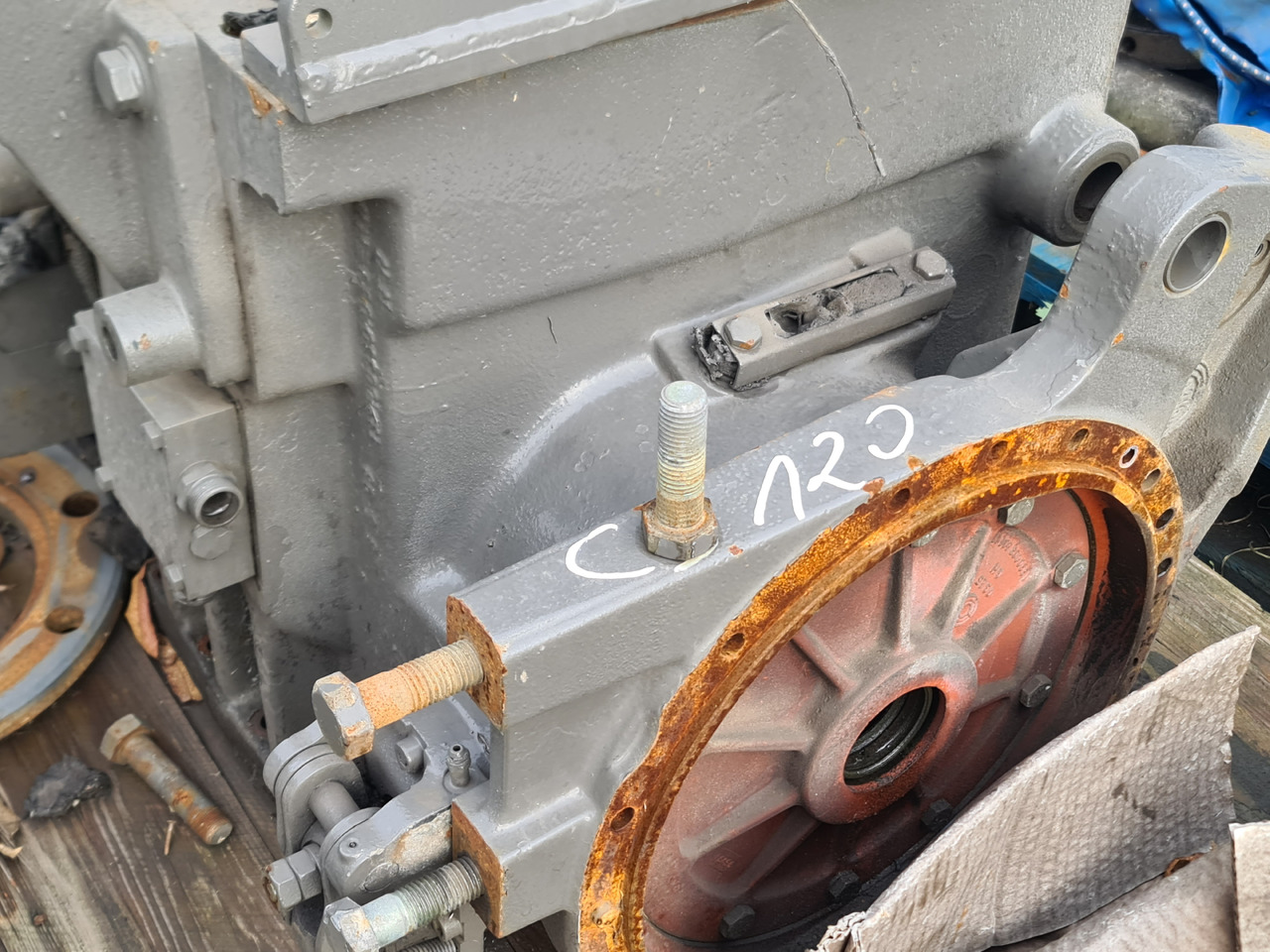 Case CS120 CS 120 Obudowa Centralna Mostu WOM Dyfer Dyferencjał Szyna 1331003301099EHW - Ось и запчасти для Сельскохозяйственной техники: фото 2 Case CS120 CS 120 Obudowa Centralna Mostu WOM Dyfer Dyferencjał Szyna 1331003301099EHW - Ось и запчасти для Сельскохозяйственной техники: фото 2