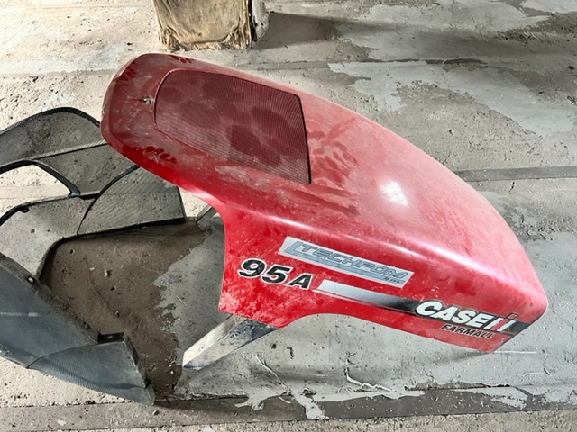 Case Farmall Pokrywa Maska silnika 84472108 - Капот для Тракторов: фото 3 Case Farmall Pokrywa Maska silnika 84472108 - Капот для Тракторов: фото 3