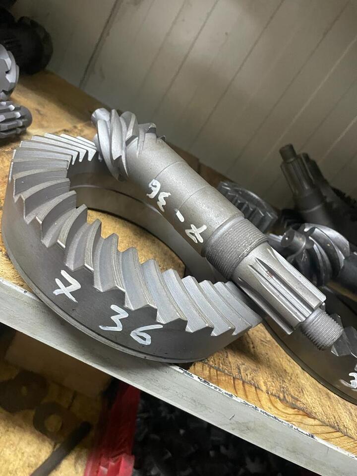 Cat th 220 , th 330 , th 360 Atak i talerz 7x36 , 7/36 - Дифференциал для Телескопических погрузчиков: фото 1 Cat th 220 , th 330 , th 360 Atak i talerz 7x36 , 7/36 - Дифференциал для Телескопических погрузчиков: фото 1